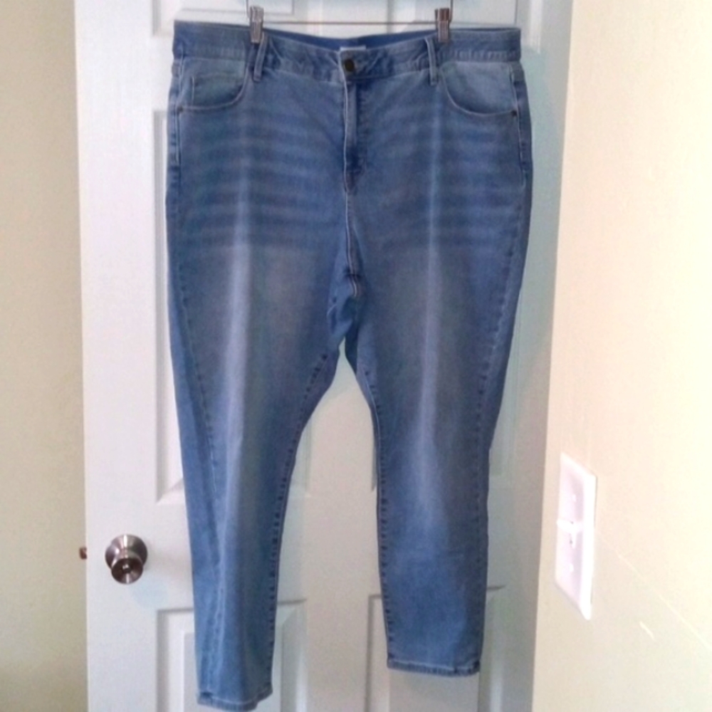 Ava & Viv Light Denim Jeans Size:24w